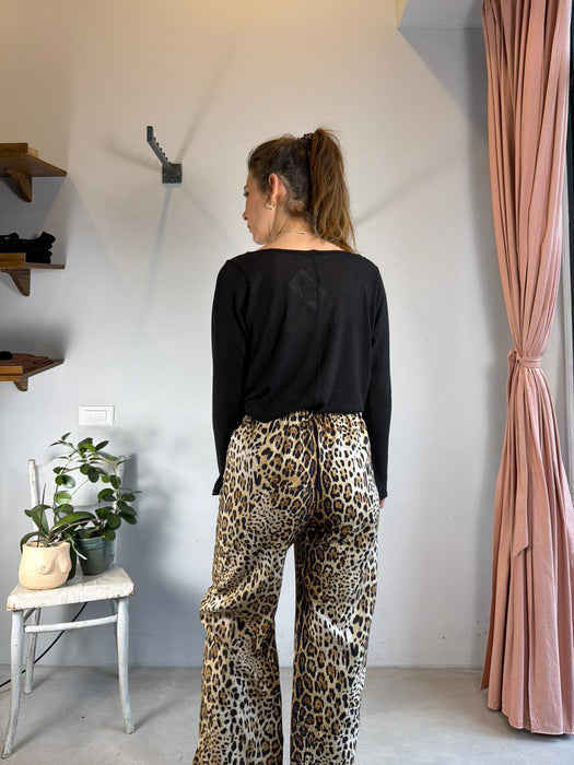Pantaloni Mia in viscosa leopardata