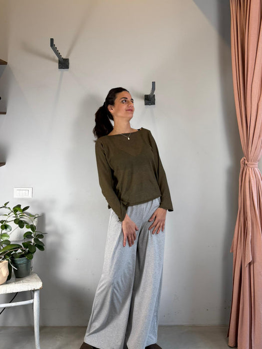 Maglia basica verde salvia