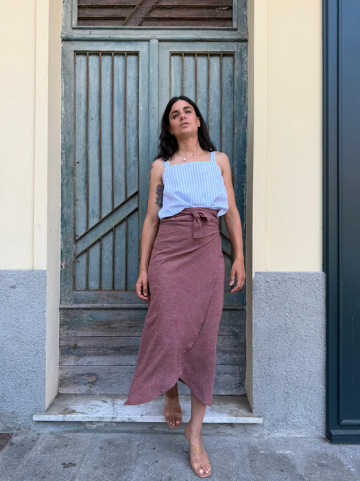 Top Filomena in lino a righe bianche e azzurre