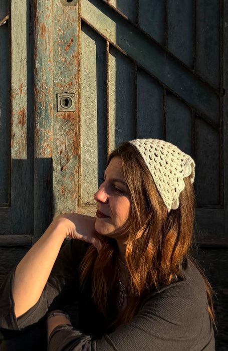 Bandana in lino avorio all’uncinetto
